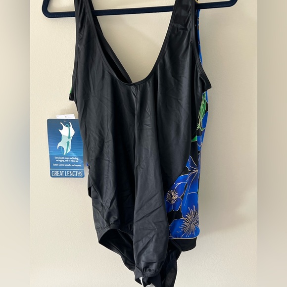 🆕 Great Lengths 1 pc Size 22 up thru D cup swimsuit - Picture 8 of 13